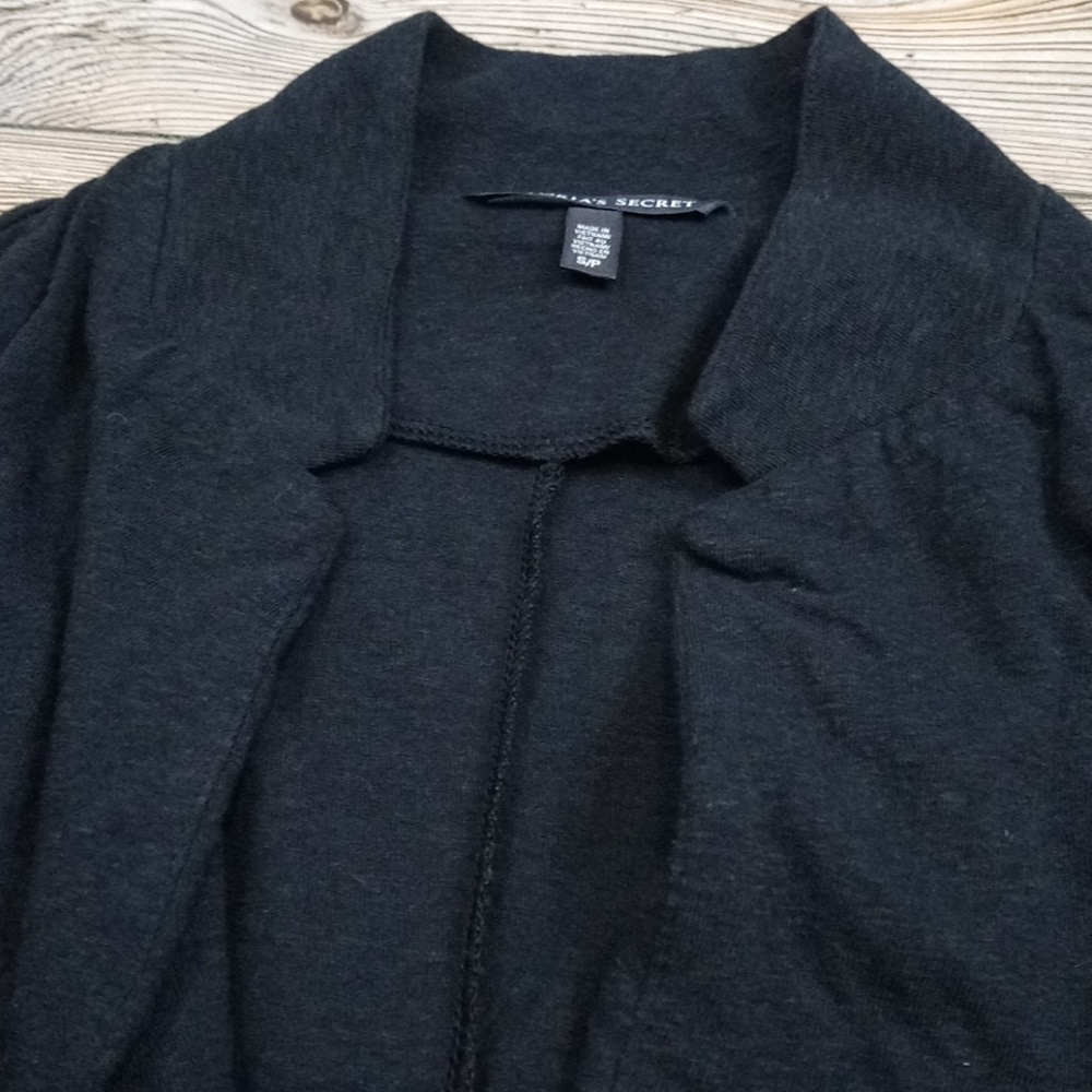 Cozy Fitted Long Sleeve Solid Black Soft Button F… - image 8